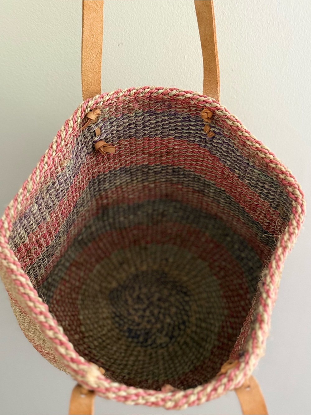 Vintage Woven Sisal Tote Bag with Stripes - Picture 6 of 9